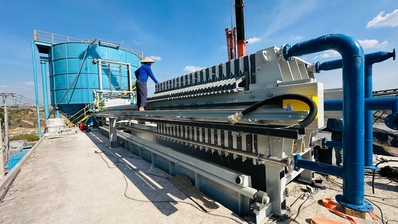 Máy ép khung bản - nguyên lý hoạt động và ứng dụng